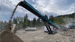 Powerscreen Stacking Conveyor Stockpiling Gravel